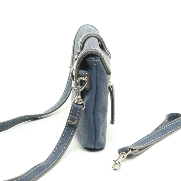 Chaps Leather Clutch Purse Crossbody Womenβs Bag 9x5.5x2 Blue/Silver - Picture 9 of 12